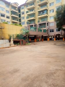 3 BEDROOM APARTMENT IN LAVINGTON WITH DSQ